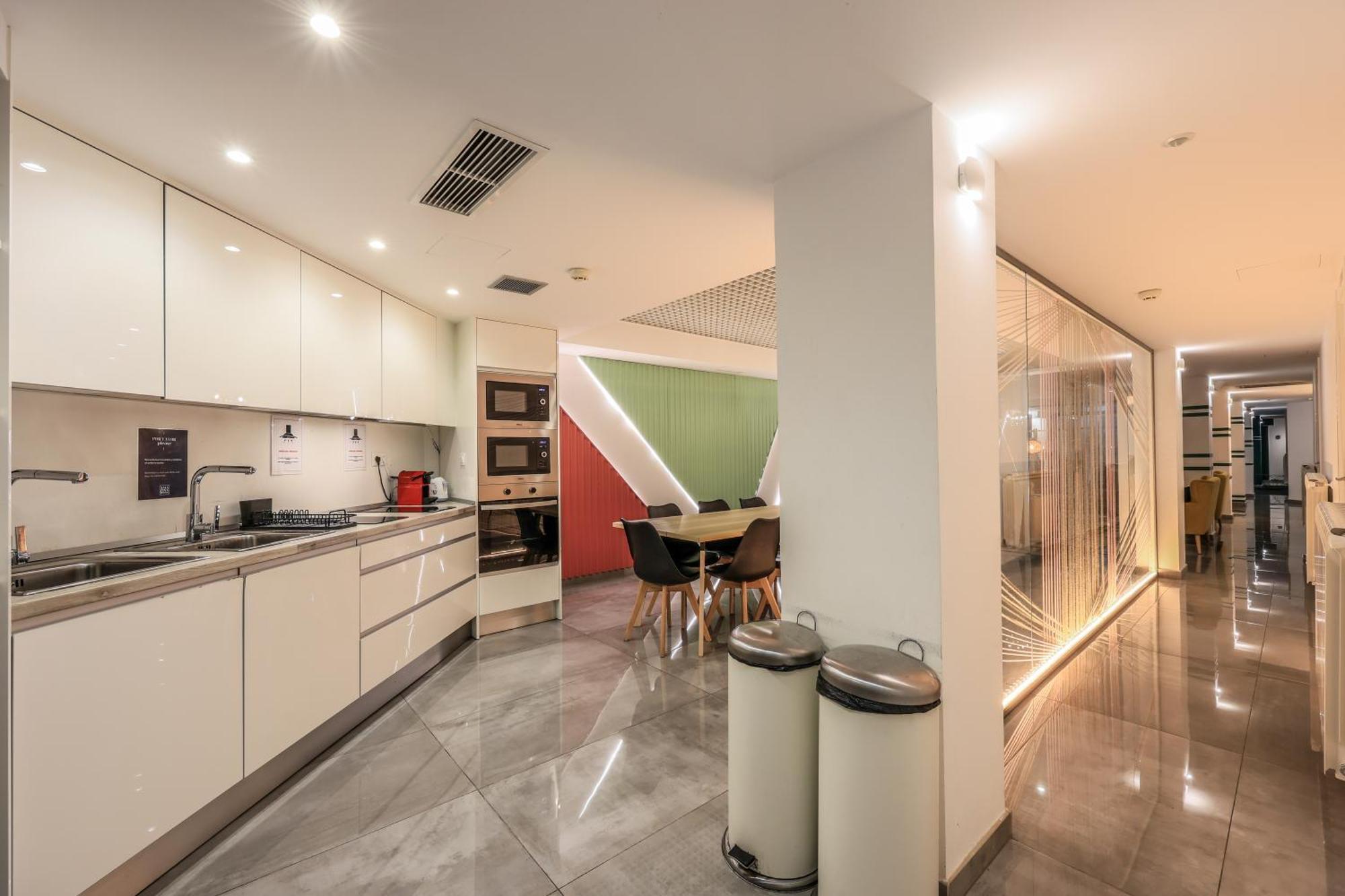 Amazinn Places Blasco De Garay 105 Madrid Ngoại thất bức ảnh